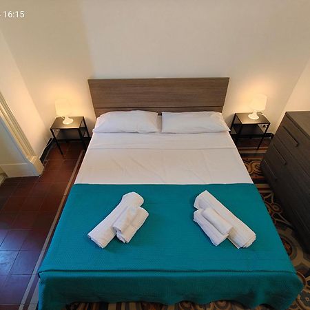 Giulio'S Apartment 卡塔尼亚 外观 照片