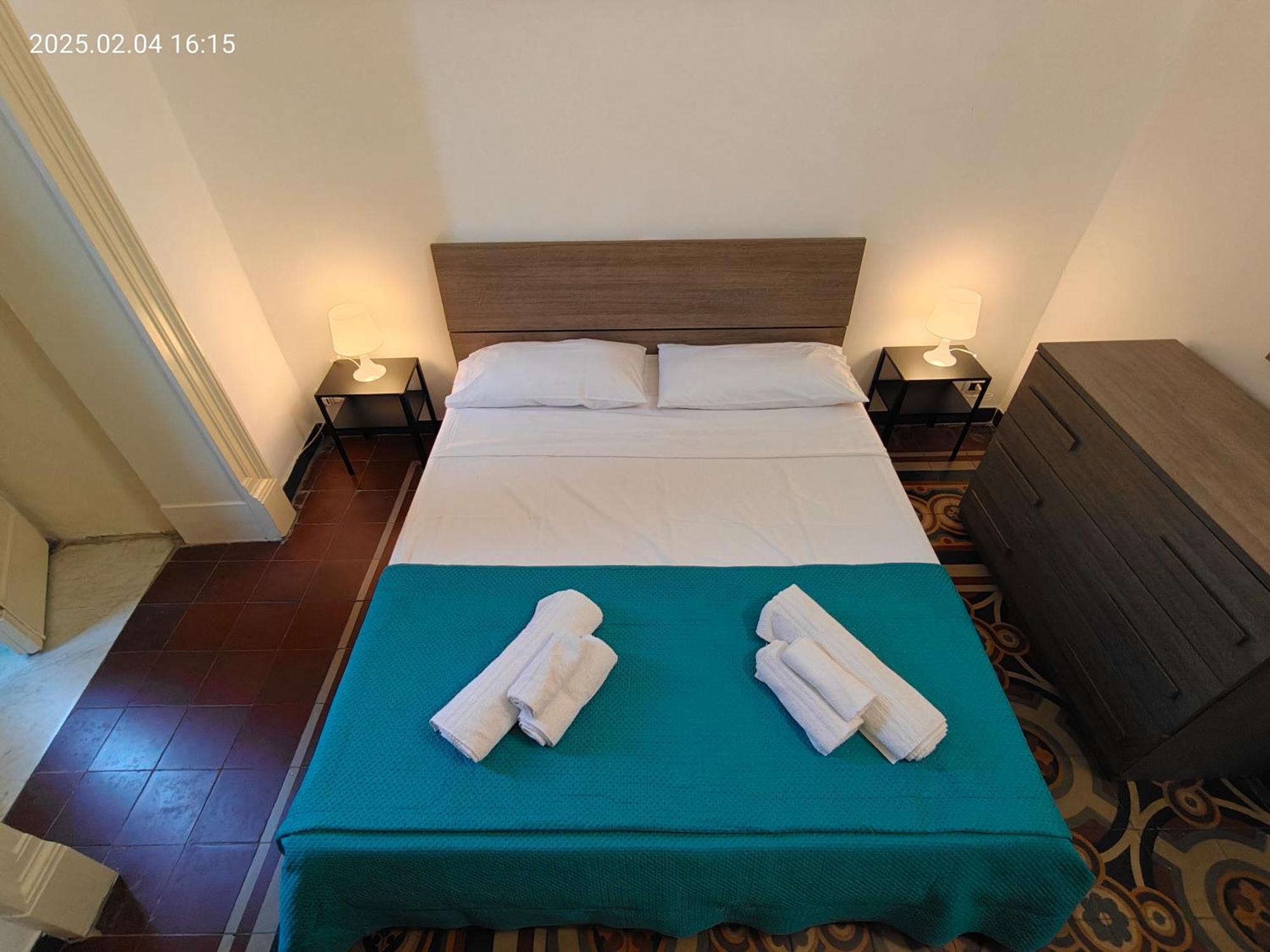 Giulio'S Apartment 卡塔尼亚 外观 照片