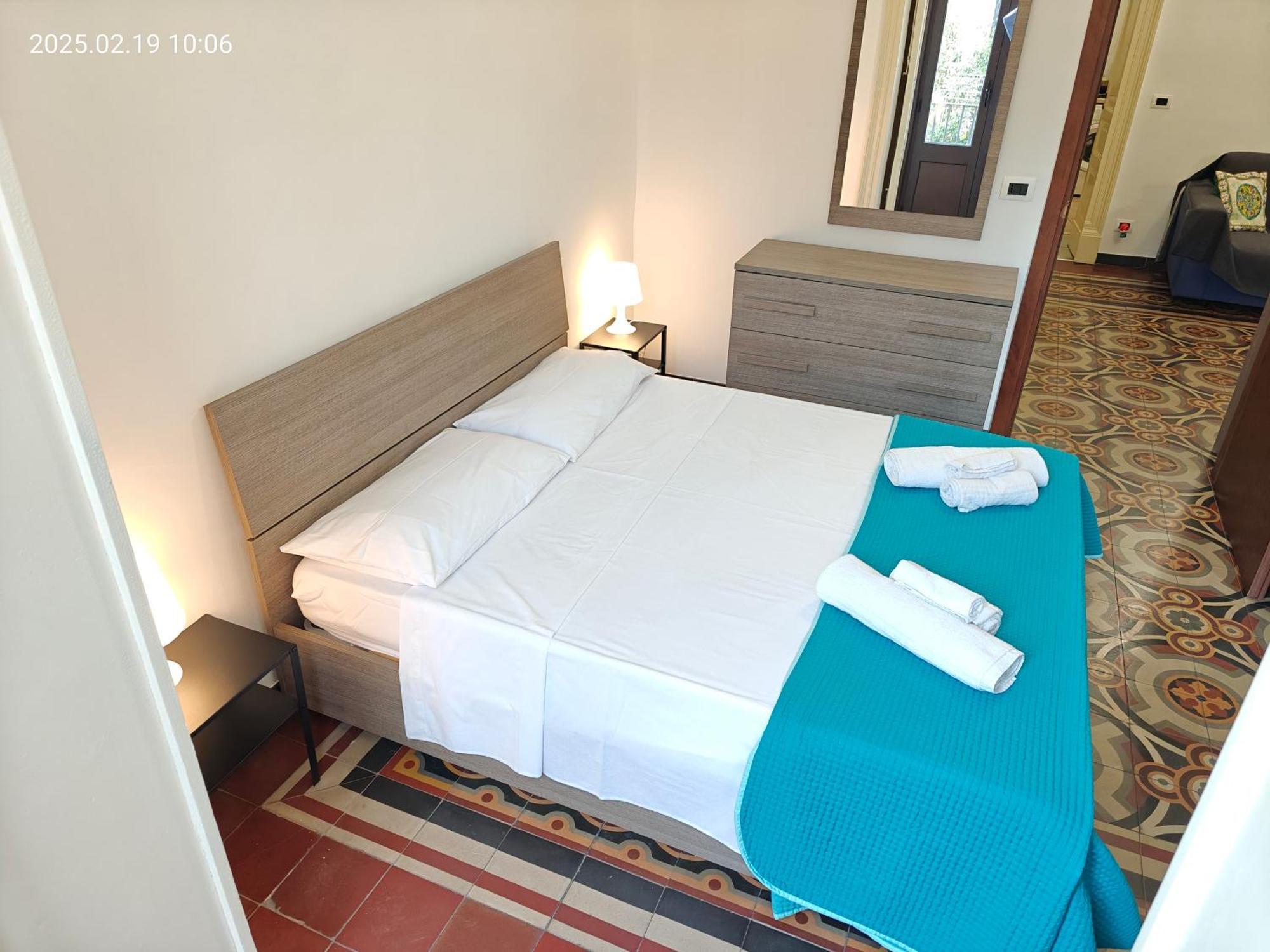 Giulio'S Apartment 卡塔尼亚 外观 照片