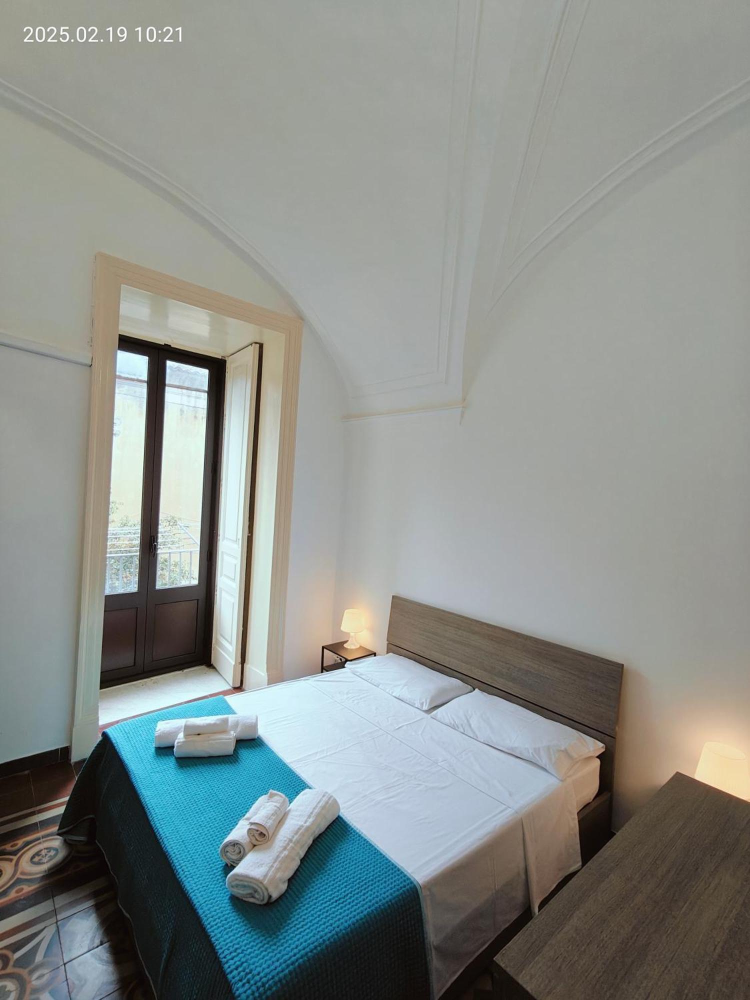 Giulio'S Apartment 卡塔尼亚 外观 照片