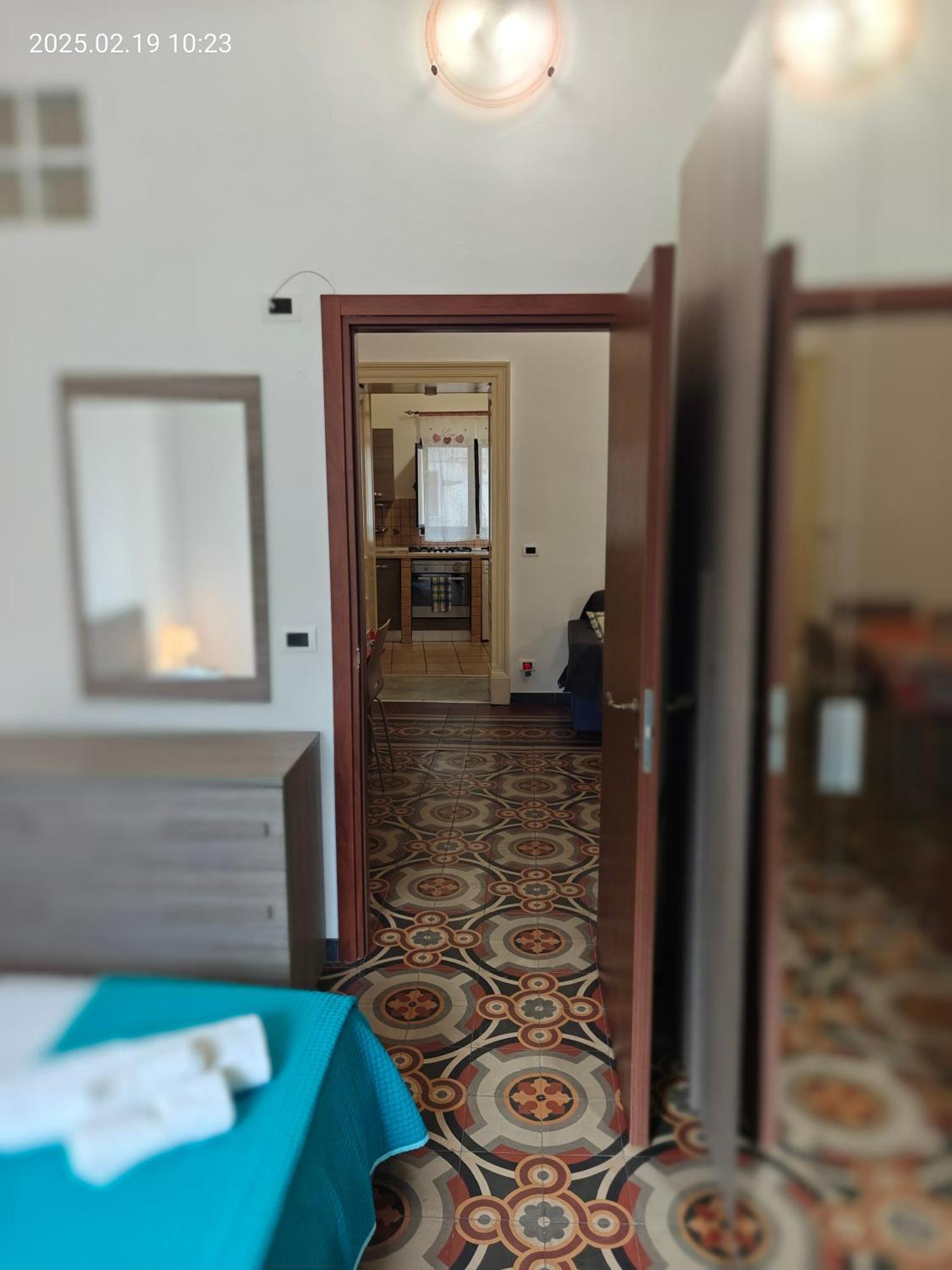 Giulio'S Apartment 卡塔尼亚 外观 照片